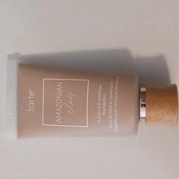 tarte Amazonian Clay 16-Hour Full Coverage Foundation
